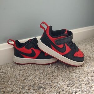 Nike toddler size 5C sneakers